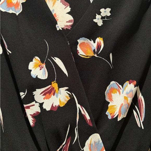 Halogen black and floral top - Picture 4 of 4